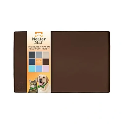 Abbildung von Neater Pet Brands Napfunterlage Hund und Katzen Wasserdicht Silikon Hundenapf Unterlage Futtermatte Schützt Böden vor Futter Wasser (40,6 x 25,5 cm, Braun)