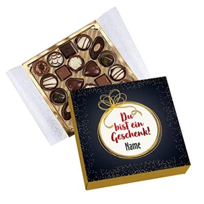 Abbildung von Herz &amp; Heim® Lindt Pralinen zu Weihnachten Du bist ein Geschenk mit Namensaufdruck