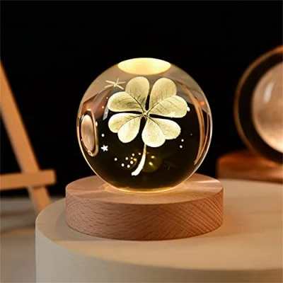 Abbildung von 60mm 3D Laser Erde Vier Kleeblatt Gravierte Rose Kristallkugel Miniatur Blume Globus Glaskugel Dekoration Ornament (80mm Klee)