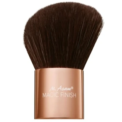 Abbildung von M. Asam MAGIC FINISH Kabuki Brush (1 Stk.), Hochwertiger Make up Pinsel für Airbrush Finish, Perfekt Puder, Blush &amp; Bronzer, Weiche Synthetikhaare Ergonomischer Griff, Ideal Schminke