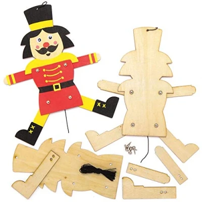 Abbildung von Baker Ross AX494 Nussknacker Soldat Puppen aus Holz Bastelset für Kinder 4 Stück, Festliche Künstler und Bastelbedarf zum Basteln Dekorieren zur Winterzeit