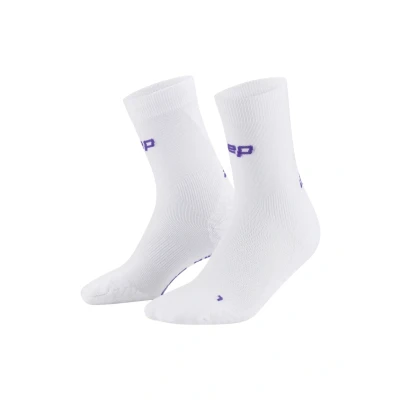 Abbildung von CEP Core Run Ultralight Kompressionssocken Mid Cut Weiß, Gr. 42 45 Für optimale Lauf und Trainingsergebnisse