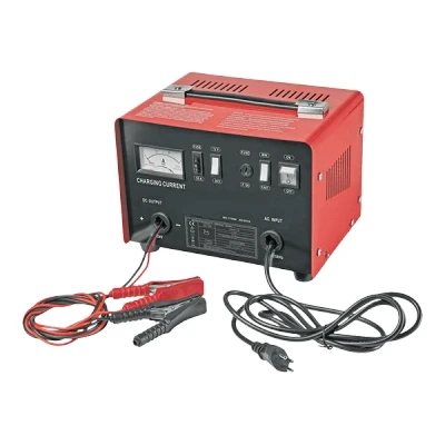 Abbildung von Milwaukee Auto Ladegerät M12 18 AC [VE: 1 Stk.]