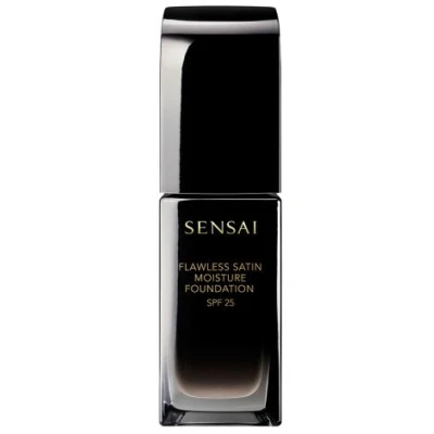 Abbildung von Sensai Flawless Satin Moisture Foundation FS102 Ivory Beige 30 ml