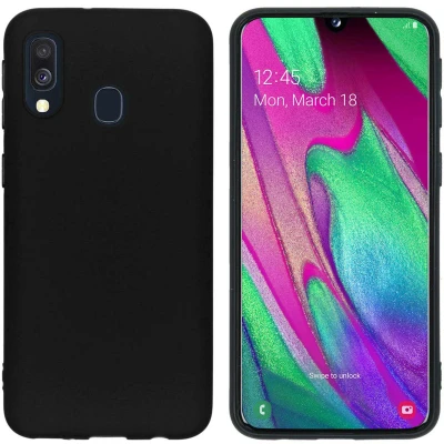 Abbildung von Samsung Galaxy A40 Hülle Silikon iMoshion Soft Case/Backcover Handyhülle Schwarz