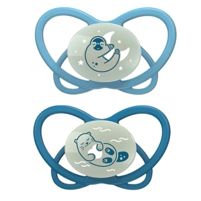 Abbildung von NIP Butterfly: Haut &amp; zahnfreundlicher Leuchtschnuller, flacher Sauger, weich flexibel, Scheibe extra leicht luftdurchlässig, BPA frei, nachhaltig, mit Box, 16 32 Monate, Hellblau/Blau