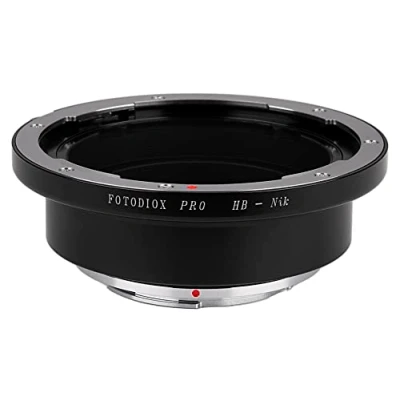 Abbildung von Fotodiox Pro Lens Mount Adapter Compatible Hasselblad V Lenses on Nikon F Cameras