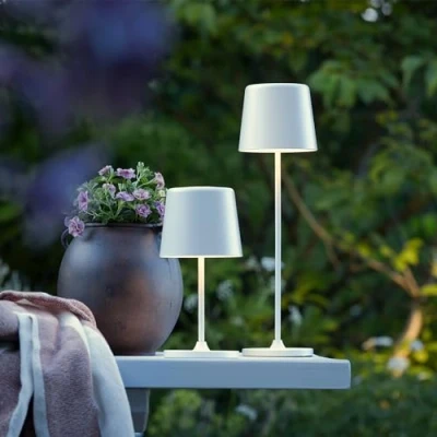 Abbildung von Lightbox Tischleuchte, LED fest integriert, Warmweiß, Portable Außen Tischlampe, 37 cm, 310lm, Touchdimmer, USB, weiß