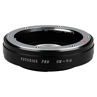Abbildung von Fotodiox Pro Lens Mount Adapter Compatible with Olympus OM 35mm Film Lenses on Nikon F Cameras
