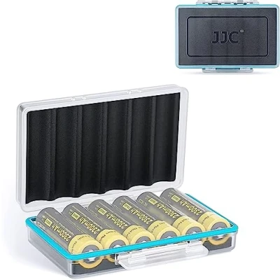 Abbildung von JJC 18650 Batteriegehäuse Batteriehalter Etui für 6 Stück Akku und alle ähnlich großen Akkus, Akkuträger Koffer Organizer Batterien Akkubox Schutzbox Batteriebox Aufbewahrung