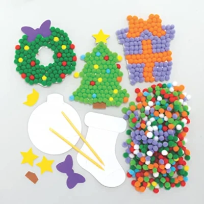 Abbildung von Baker Ross FC193 Weihnachten Pom Bastelset 5er Pack, Selbstklebende Karte mit farbigen PomPoms zum Basteln für Kinder, Weihnachtsbastelaktivitäten