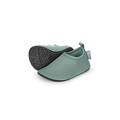 Abbildung von Sterntaler® Badeschuhe uni Badeschuh (1 tlg., Aquaschuhe mit Größenregulierungsband aus Gummi) angenehm zu tragen dank flexibler, rutschfester Sohle
