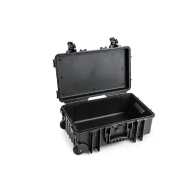 Abbildung von B&amp;W Transportkoffer Outdoor Typ 6600 Schwarz Koffer mit Rollen, ideal auf Tour, wasserdicht nach IP67 Zertifizierung, staubdicht, bruchsicher und unverwüstlich