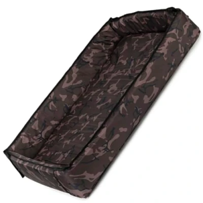 Abbildung von Fox Camo Mat with Sides Abhakmatte, Matte zum Abhaken von Karpfen, Karpfenmatte