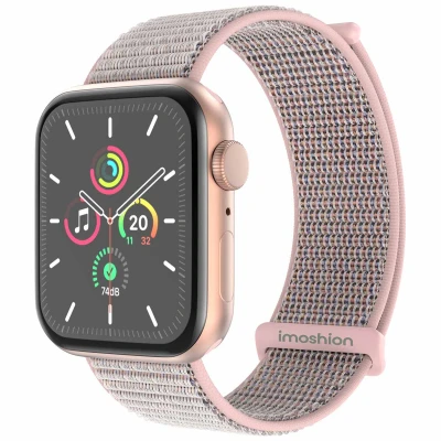 Abbildung von imoshion Apple Watch Armband Nylon Rosa Geeignet für Series 1 t/m 11 / SE Ultra (44/45/46/49 mm) Sand Pink