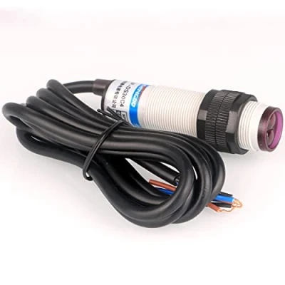 Abbildung von GUUZI 30 cm Einstellbarer M18 Diffus Lichtschranke Sensor optisch DREI Leitungen NPN NO (Normalerweise Geöffnet) Näherungsschalter 6 36VDC E3F DS30C4