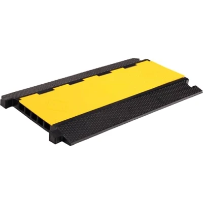 Abbildung von Pronomic Protector 5 90L Kabelbrücke Kanal mit Steckverbindung 90 x 49 4,5 cm Kabelkanal aus Kunststoff für Versanstaltungen Kabel Überfahrschutz Boden Schwarz/Gelb