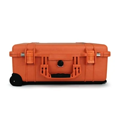 Abbildung von Peli 1510 Stoßfester Carry On Transportkoffer, IP67 Wasser und Staubdicht, 27L Volumen, Ohne Schaumstoff, Farbe: Orange