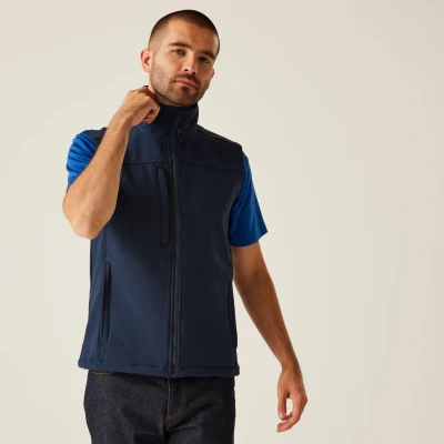 Abbildung von Herren Wandern Jacke Flux Softshell Bodywarmer. schwarz