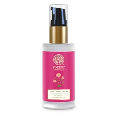 Abbildung von Forest Essentials Light Day Indian Rose and Ringelblumen Lotion, LSF25, 40 ml