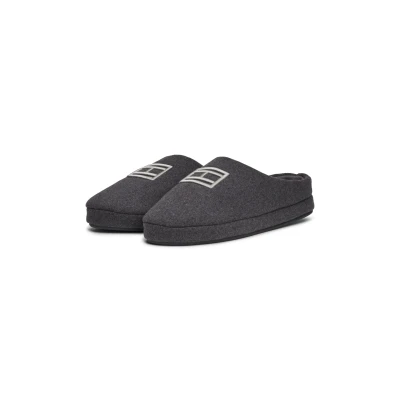 Abbildung von Tommy Hilfiger Pantoffel &quot;FLAG WARM FELT HOUSE SHOE&quot;, Casualmode, Schlappen, Hausschuh, Schlupfschuh mit TH Stickerei