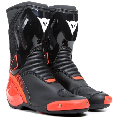 Abbildung von Dainese Nexus 2 Motorradstiefel Herren schwarz / fluo rot 40 (Packung, Antistatische und Öl Benzinfeste Sohle)