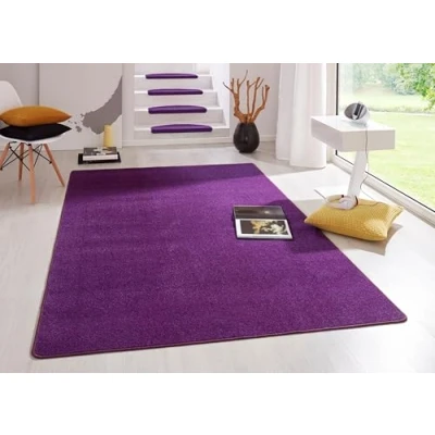 Abbildung von Hanse Home Indoor Teppich Fancy Wohnzimmerteppich einfarbig Modern Velours für Esszimmer, Wohnzimmer, Kinderzimmer, Flur, Schlafzimmer, Küche Lila, 100x150cm
