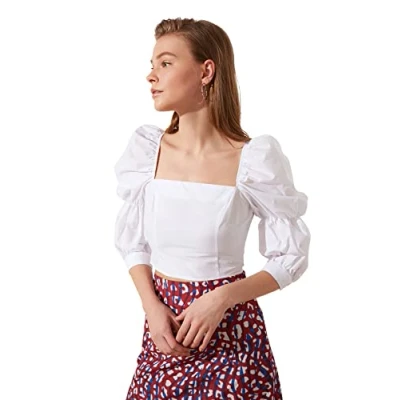 Abbildung von TRENDYOL Damen Handgrepen Shirred Square kraagblouse Blouse, Weiß, 38 EU
