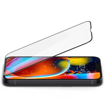Abbildung von Spigen Apple iPhone 14 / 13 Pro Glas Displayschutz Full Cover Glas.tR Slim Black AGL03392