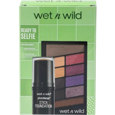 Abbildung von Wet n Wild Ready to Selfie Set, Make up Set mit Photo Focus Stick Foundation in der Farbe Soft Beige &amp; Color Icon 10 Pan Eyeshadow Palette, Langanhaltendes Intensiver Feuchtigkeit