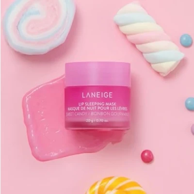 Abbildung von LANEIGE Original Lip Sleeping Mask, Nachtpflege für die Lippen, 20 g, by Bella, Sweet Candy