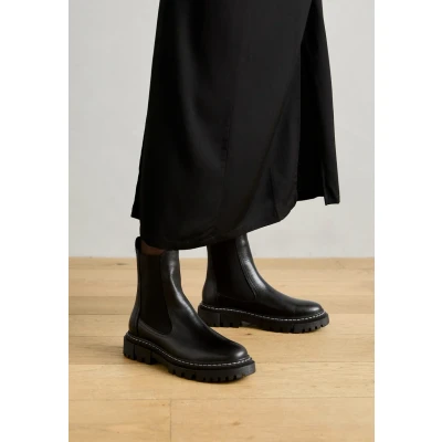 Abbildung von Tamaris Damen Klassische Ballerinas, Frauen Flats,TOUCHit Fußbett,Slip ons,klassisch elegant,Ballerinen,Pumps,Halbschuhe,Slipper,Black,42 EU