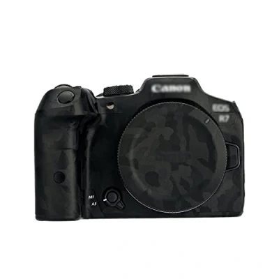 Abbildung von JJC Anti Kratz Schutz Aufkleber für Canon EOS R7 spiegellose Kamera, rutschfeste Kameragehäuse Skin Cover Film (Tarnmuster)