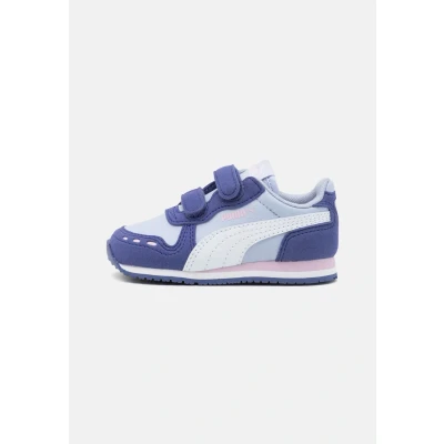 Abbildung von Puma Cabana Racer 20 Unisex Sneaker low für Kinder, Größe: 25, Cool weather/white/blue crystal/rose mauve Schuhe