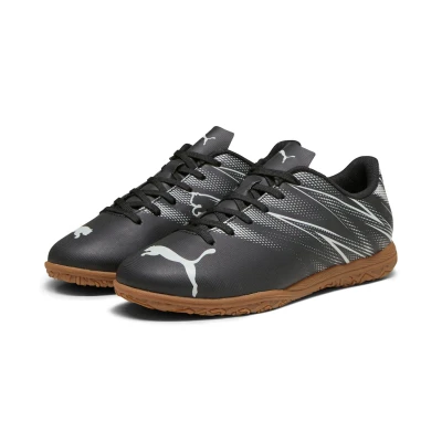 Abbildung von Puma Attacanto IT JR Unisex Fußballschuh Halle für Kinder, Größe: 37, Black/silver mist Schuhe