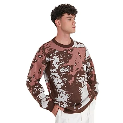 Abbildung von Trendyol Herren Pullover mit Rundhalsausschnitt, Camouflage Sweatshirt, braun, X Large