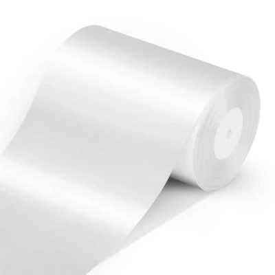 Abbildung von AiQInu Satinband Weiss, 10cm x 20m band Breit Geschenkband Bänder Schleife Schleifenband Hochzeitsdeko Satin Dekoband für Außendekoration Partydekoration Stuhl Hochzeit Der Valentinstag