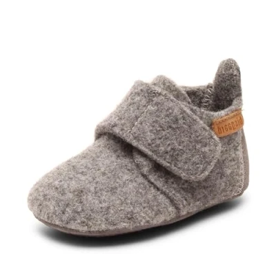 Abbildung von Bisgaard Unisex Kinder 11200999 Niedrige Hausschuhe, Grau, 20 EU