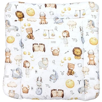 Abbildung von TupTam Baby Wickeltischauflage mit Baumwollbezug Gemustert, Farbe: Tierkreiszeichen, Größe: 70 x cm