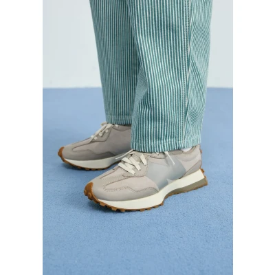 Abbildung von New Balance Sneaker low, Damen, Größe: 36, Arid stone Leder und textil