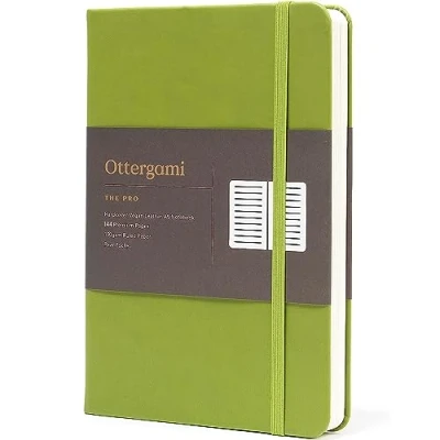 Abbildung von Ottergami Bullet Journal Notizbuch liniert Hochwertiges, dickes Papier mit 150 g/m² und 144 Seiten The Pro A5 lined Bulletjournal vorgedruckten Linien Veganer Ledereinband