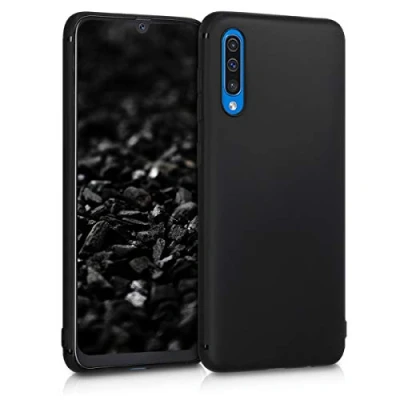 Abbildung von kwmobile Hülle kompatibel mit Samsung Galaxy A50 weiches TPU Silikon Case Cover geeignet für kabelloses Laden Schwarz matt