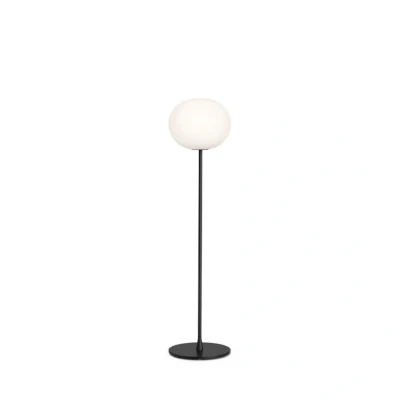 Abbildung von FLOS Glo Ball F1 Stehleuchte, schwarz