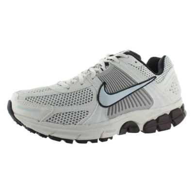 Abbildung von Nike Sportswear ZOOM Vomero 5 Sneaker low, Damen, Größe: 36.5, Phantom/metallic platinum/light iron ore/baroque brown/black Lederimitat/textil
