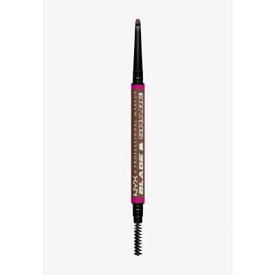 Abbildung von NYX Professional Makeup Augenbrauenstift, Mit zweiseitiger Spitze zum Definieren der Augenbrauen, Bis zu 16h wischfest und farbecht, Vegane Formel, Blade &amp; Shade Nano, Farbton: Chocolate