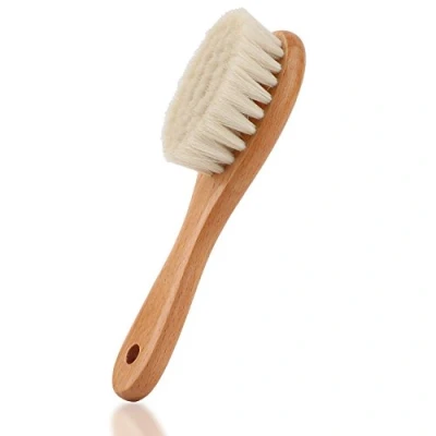 Abbildung von Baby Haarbürste mit Holzgriff und superweichen Borsten Natur Pur (kräftiges Holz)
