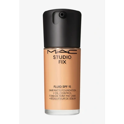 Abbildung von MAC Studio FIX Fluid SPF15 Foundation, Größe: 30 ml, Nc35