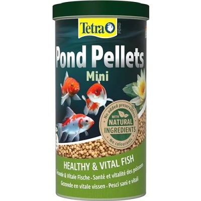 Abbildung von Tetra Pond Pellets Mini Fischfutter für kleine und junge Teichfische, unterstützt gesunde Fische klares Wasser im Teich, 1 L Dose