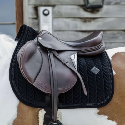 Abbildung von Kentucky Schabracke Velvet Pearls Dressur Schwarz