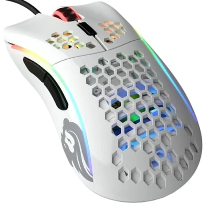 Abbildung von Glorious Gaming Model D (Minus) Wired Mouse superleichtes Wabendesign mit 61 g, RGB Beleuchtung, ergonomisch, Pixart 3360 Sensor, Omron Schaltern, PTFE Füße, 6 Tasten Glänzend Weiß